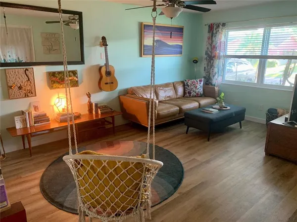 $2,800 | 548 Macleod Terrace, Dunedin, FL 34698