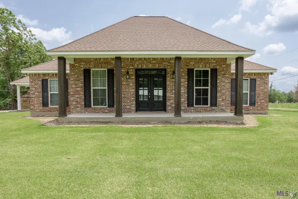 $350,000 | 11486 Tannis Rd., St. Amant, LA 70774