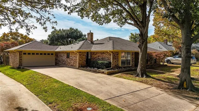 $385,000 | 2626 Collard Road, Arlington, TX 76017