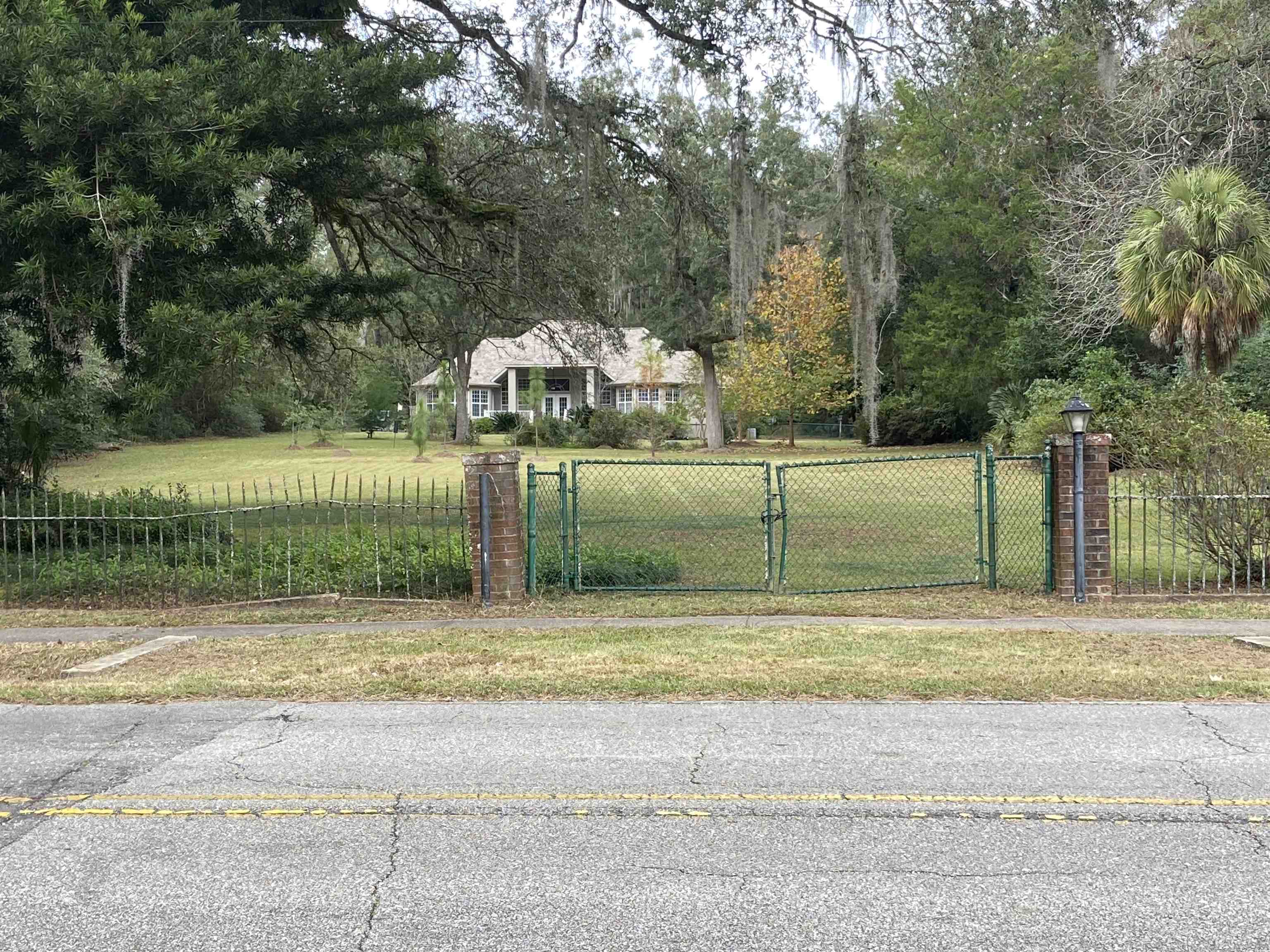 604 South Ride Tallahassee, FL 32303 - Photo 3 of 3 Gallery Image 3