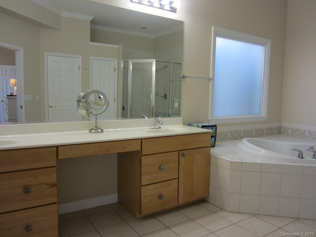 1917 Waterford Pointe Road Lexington, NC 27292 - Photo 11 of 13 Gallery Image 11