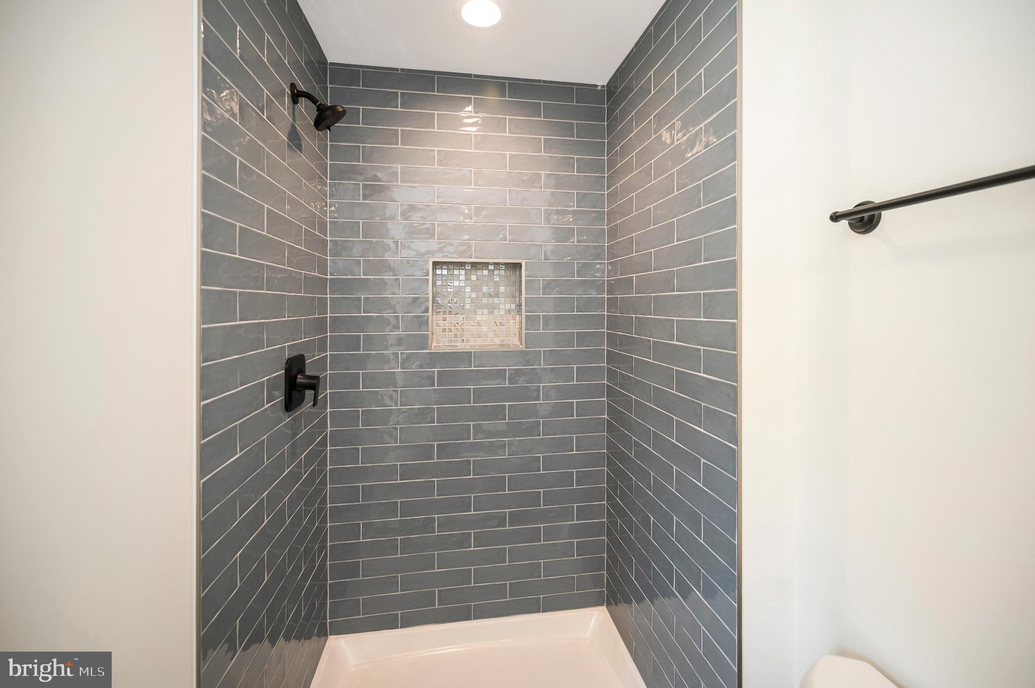 13208 Bristow Road Nokesville, VA 20181 - Photo 44 of 58 In suite bath bedroom 2