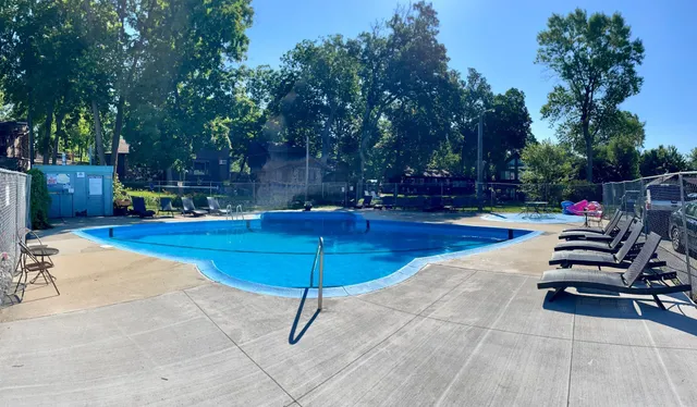 $385,000 | 315 Park Lake Boulevard, Unit 207, Detroit Lakes, MN 56501