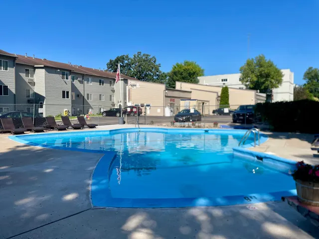 $385,000 | 315 Park Lake Boulevard, Unit 207, Detroit Lakes, MN 56501