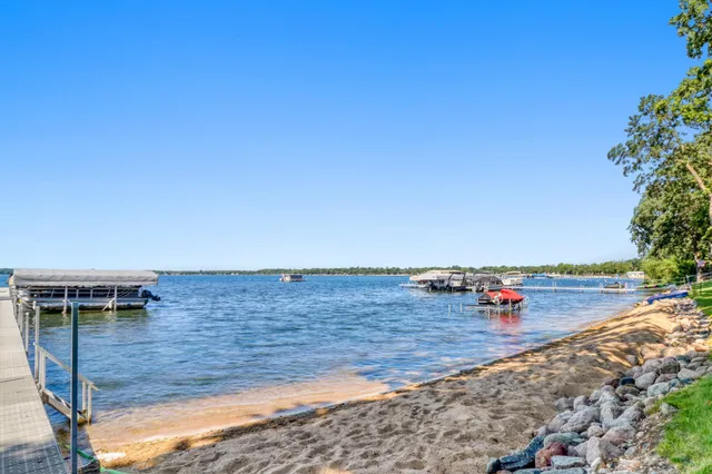 $385,000 | 315 Park Lake Boulevard, Unit 207, Detroit Lakes, MN 56501