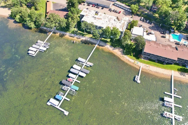 $385,000 | 315 Park Lake Boulevard, Unit 207, Detroit Lakes, MN 56501