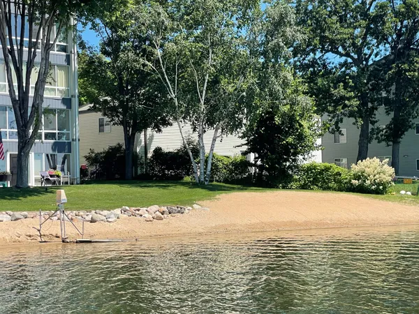 $385,000 | 315 Park Lake Boulevard, Unit 207, Detroit Lakes, MN 56501