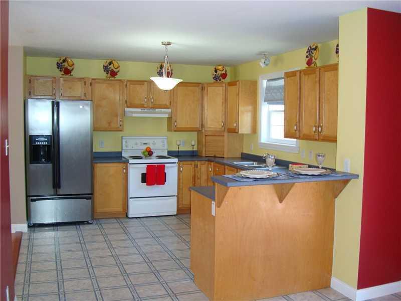 608 Lake House Road Naples, ME 04055 - Photo 2 of 19 Kitchen.