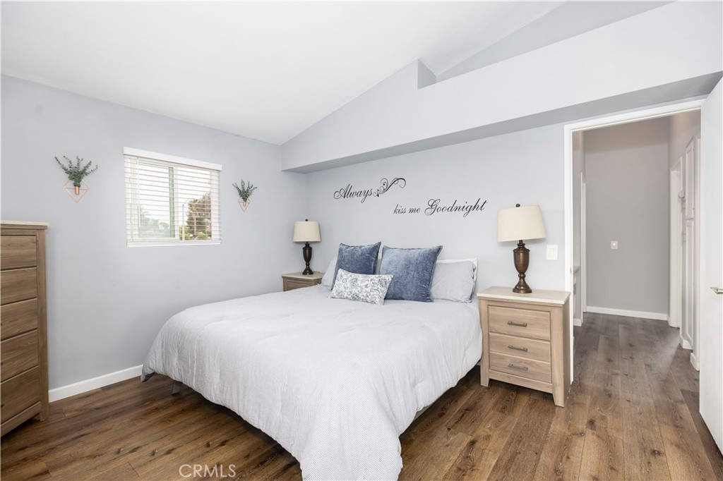 39640 Rustic Glen Drive Temecula, CA 92591 - Photo 5 of 25 Primary Bedroom - Up