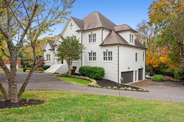 $2,399,900 | 828 Woodburn Drive, Brentwood, TN 37027