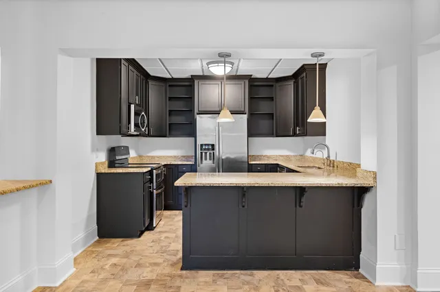 $2,399,900 | 828 Woodburn Drive, Brentwood, TN 37027