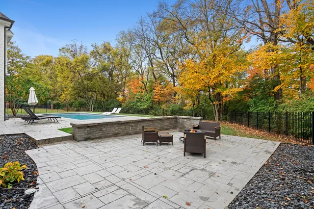 $2,399,900 | 828 Woodburn Drive, Brentwood, TN 37027