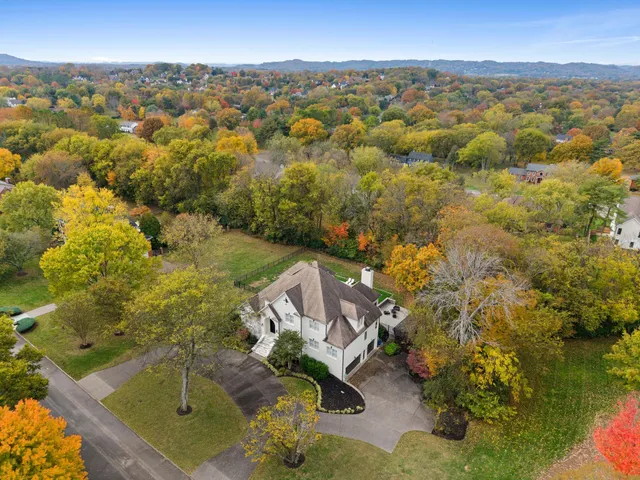 $2,399,900 | 828 Woodburn Drive, Brentwood, TN 37027
