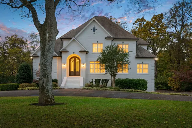 $2,399,900 | 828 Woodburn Drive, Brentwood, TN 37027
