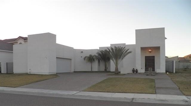 315 Lake Powell Laredo, TX 78041 - Photo 1 of 9 a view of a house with a yard