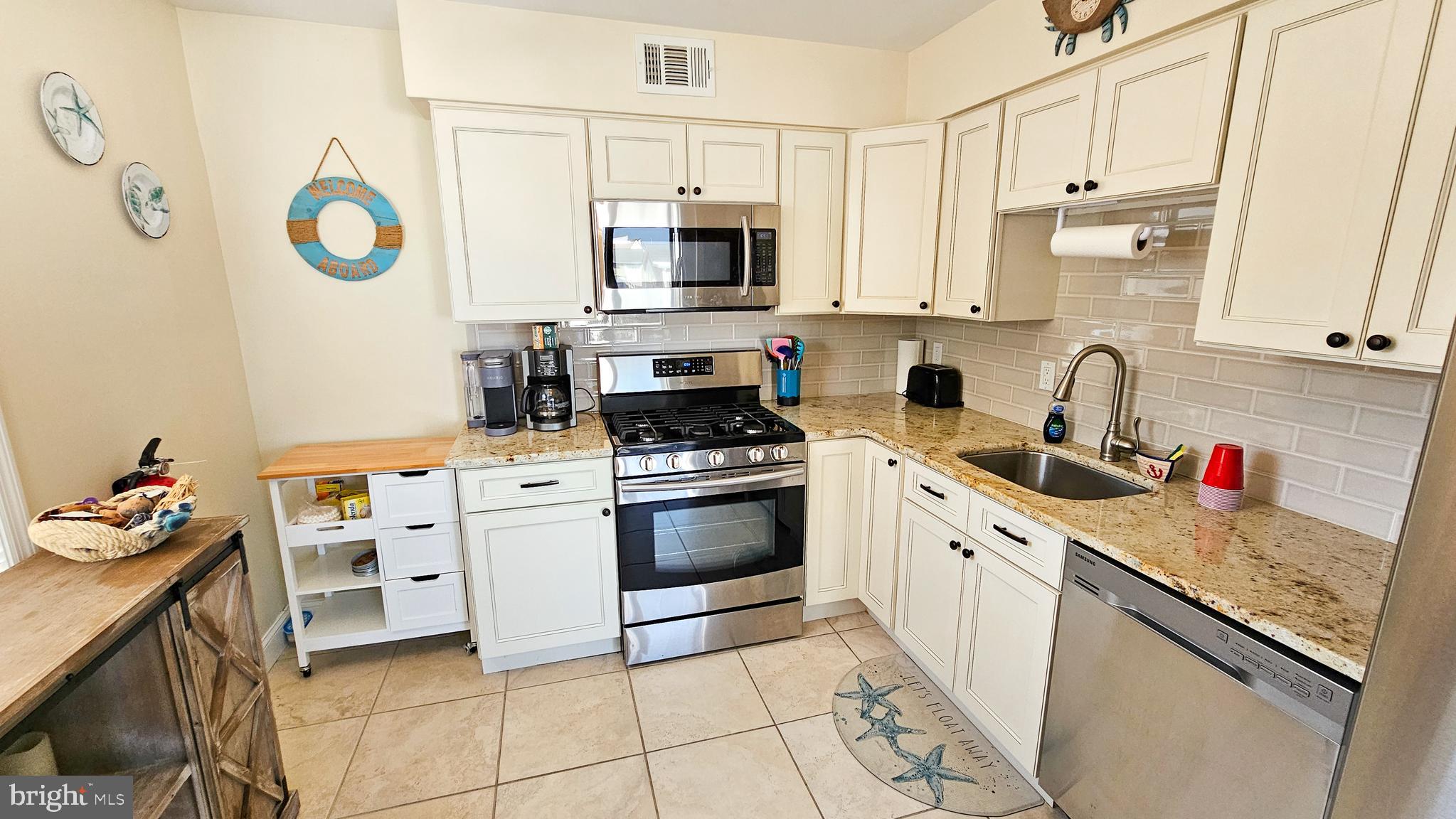 105 Peter Road Manahawkin, NJ 08050 - Photo 20 of 35