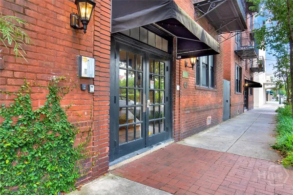 $670,000 | 117 Lincoln Street, Unit 4A, Savannah, GA 31401