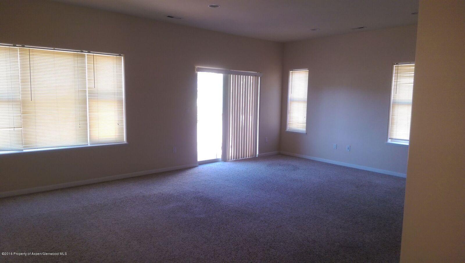 100 Castle Ridge Drive New Castle, CO 81647 - Photo 11 of 19 Living Room