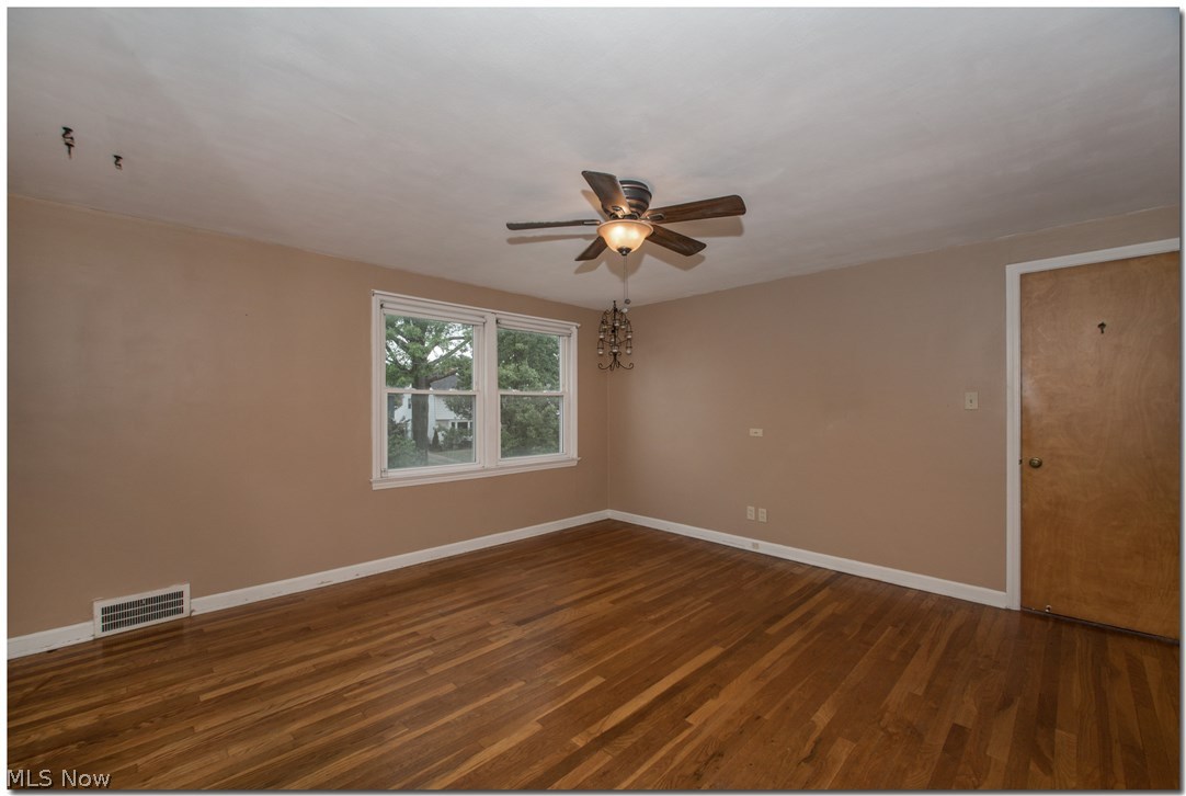 4425 Silsby Road University Heights, OH 44118 - Photo 31 of 35