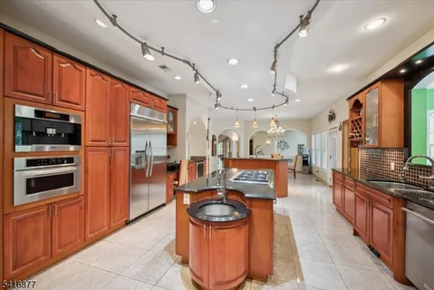 $3,945,000 | 115 Skyline Drive, Watchung, NJ 07069
