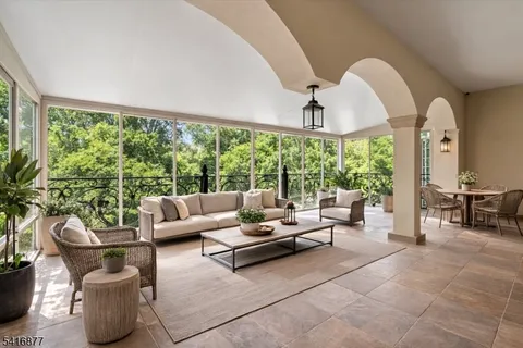 $3,945,000 | 115 Skyline Drive, Watchung, NJ 07069