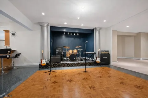 $3,945,000 | 115 Skyline Drive, Watchung, NJ 07069