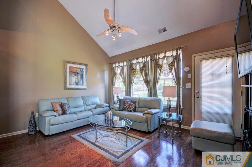 56 Pebble Creek Road Dayton, NJ 08810 - Photo 12 of 25 Gallery Image 12