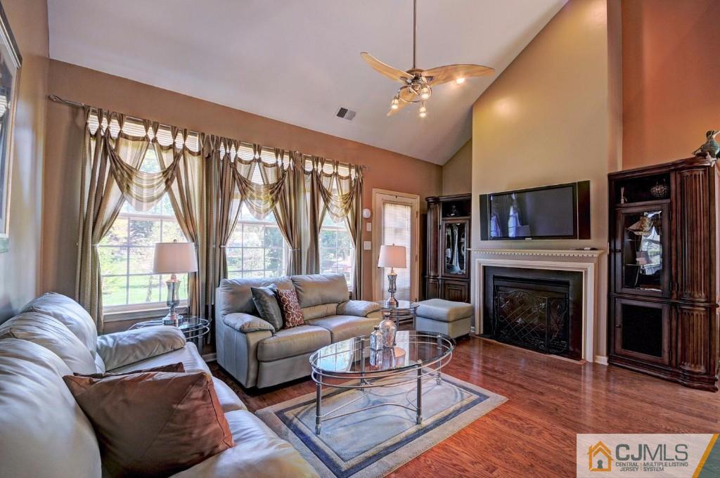 56 Pebble Creek Road Dayton, NJ 08810 - Photo 13 of 25 Gallery Image 13