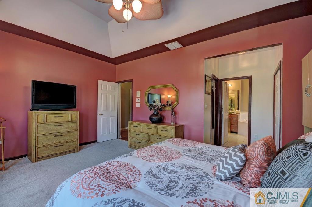 56 Pebble Creek Road Dayton, NJ 08810 - Photo 17 of 25 Gallery Image 17