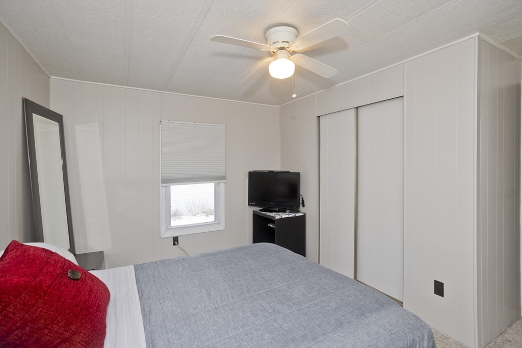 93 Grochmal Avenue, Unit 12 Springfield, MA 01151 - Photo 24 of 28