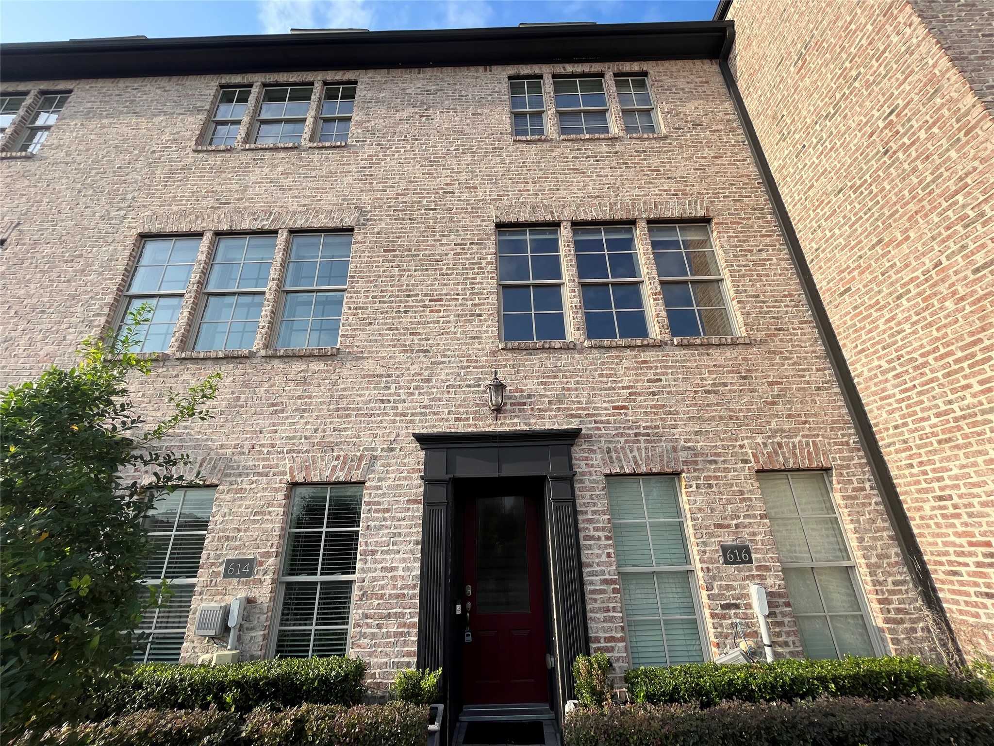 616 Delano Street Houston, TX 77003 - Photo 3 of 19