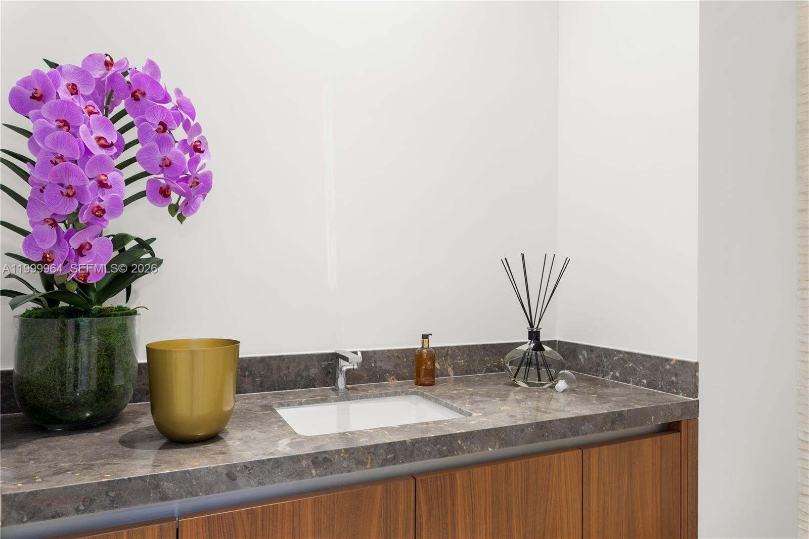 175 Southeast 25th Road, Unit 1501 Miami, FL 33129 - Photo 33 of 43