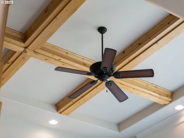 $2,150,000 | 23955 Butteville Road Northeast, Aurora, OR 97002