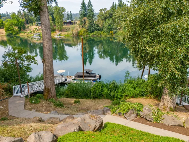 $2,150,000 | 23955 Butteville Road Northeast, Aurora, OR 97002