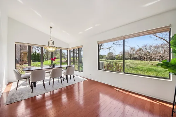 $449,000 | 718 Shoreline Road, Lake Barrington, IL 60010