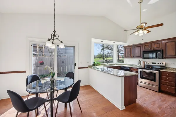 $449,000 | 718 Shoreline Road, Lake Barrington, IL 60010