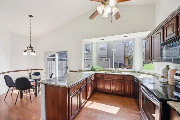 $449,000 | 718 Shoreline Road, Lake Barrington, IL 60010