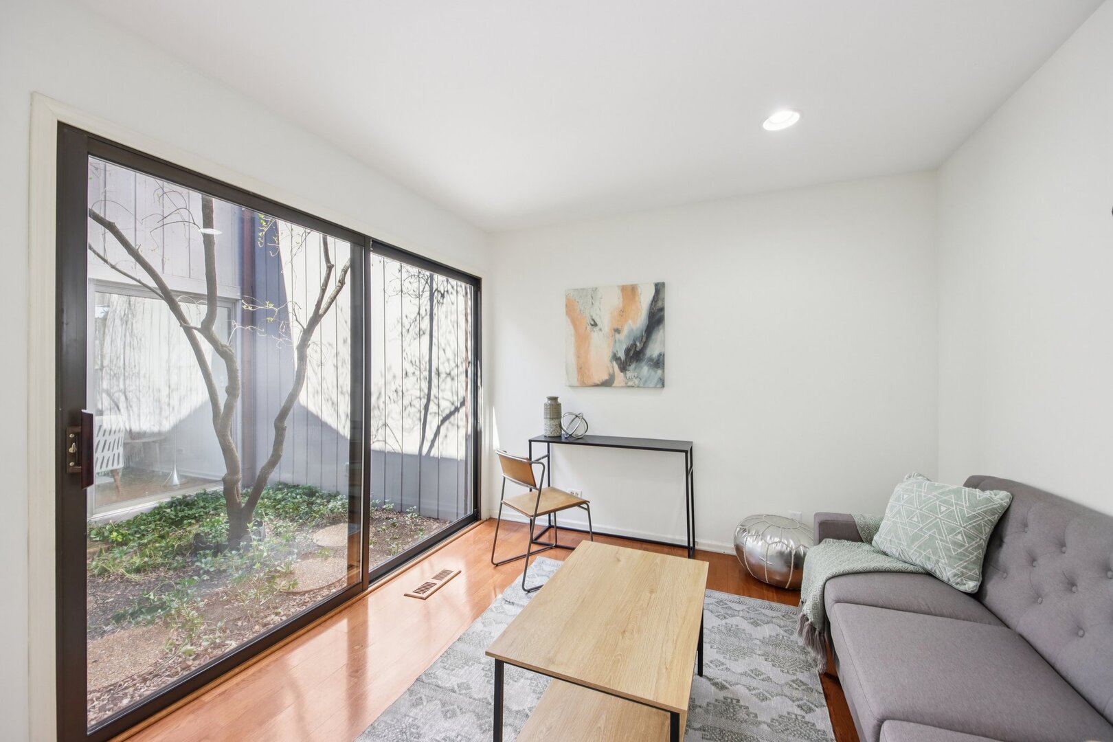 718 Shoreline Road Lake Barrington, IL 60010 - Photo 23 of 49