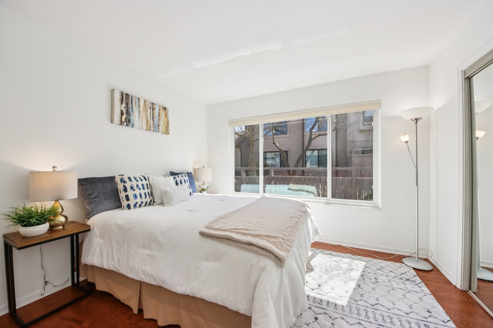 718 Shoreline Road Lake Barrington, IL 60010 - Photo 26 of 49