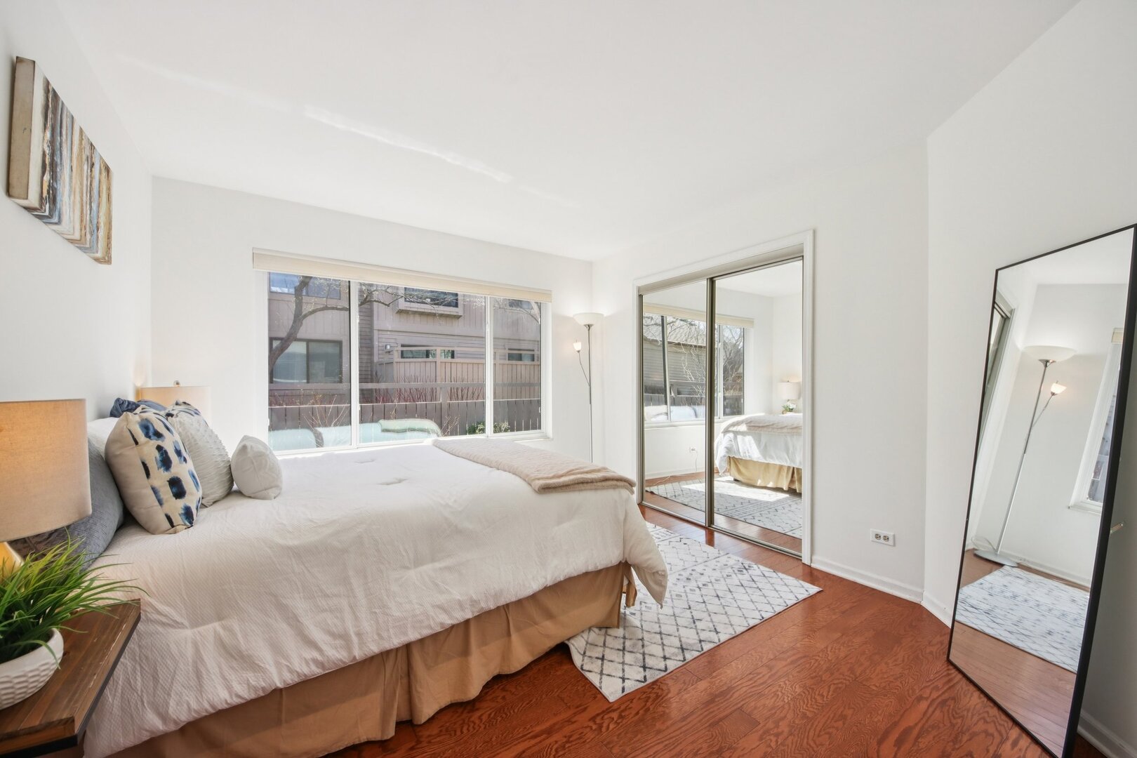 718 Shoreline Road Lake Barrington, IL 60010 - Photo 27 of 49