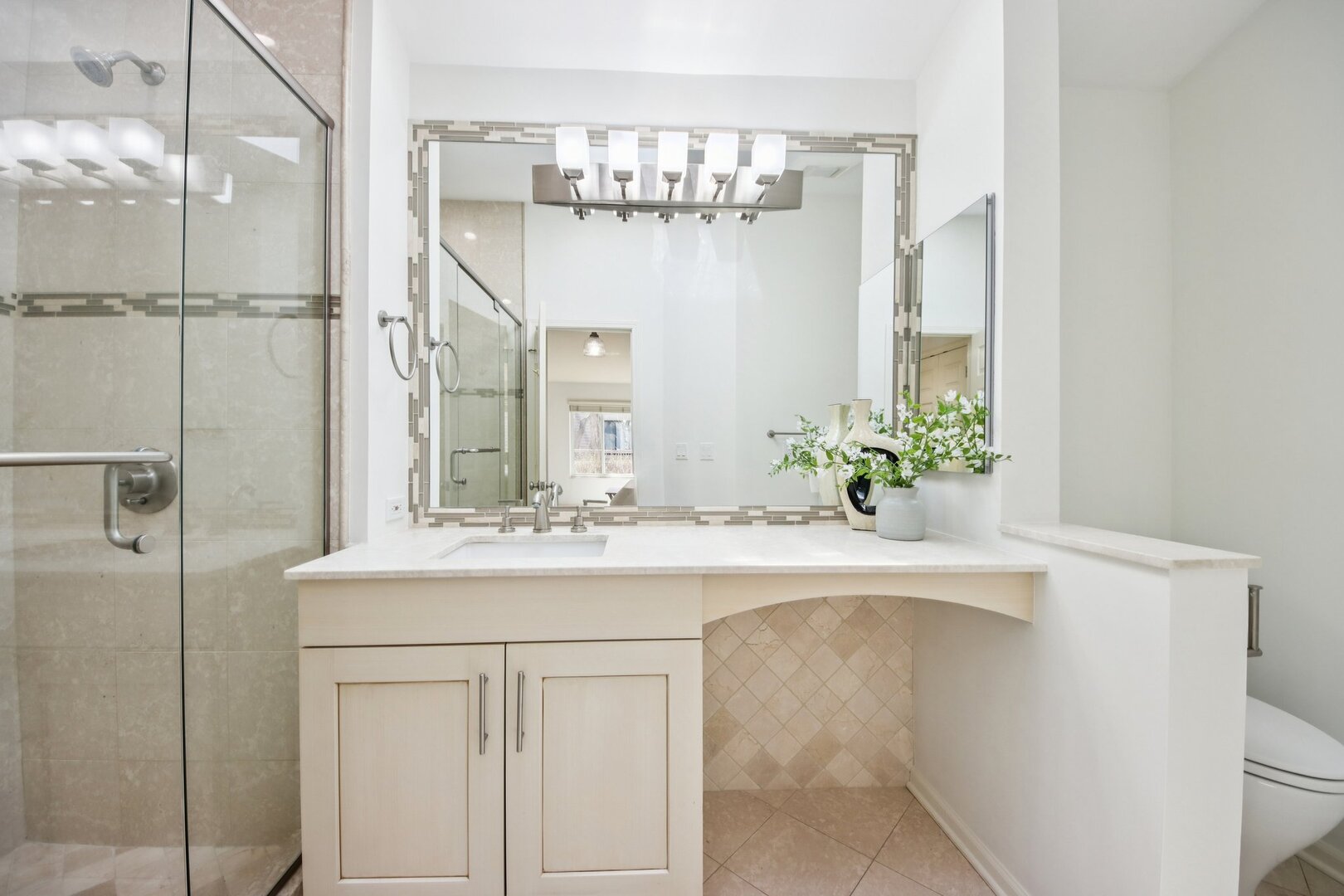 718 Shoreline Road Lake Barrington, IL 60010 - Photo 35 of 49