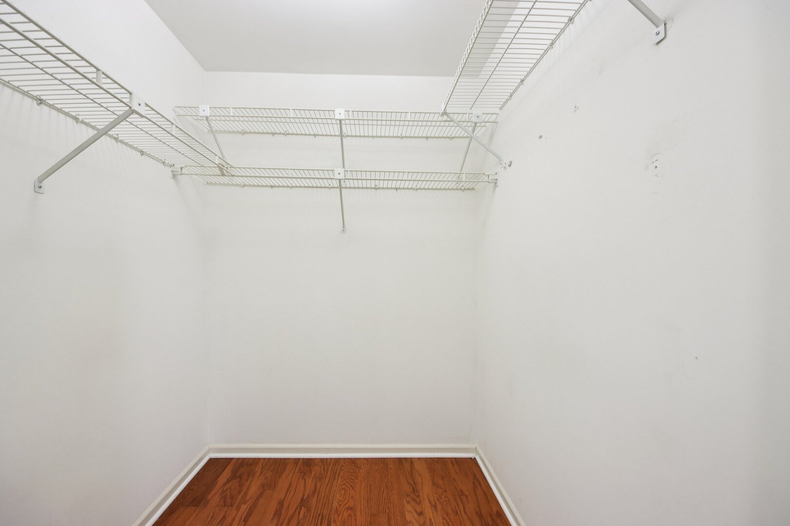 718 Shoreline Road Lake Barrington, IL 60010 - Photo 38 of 49