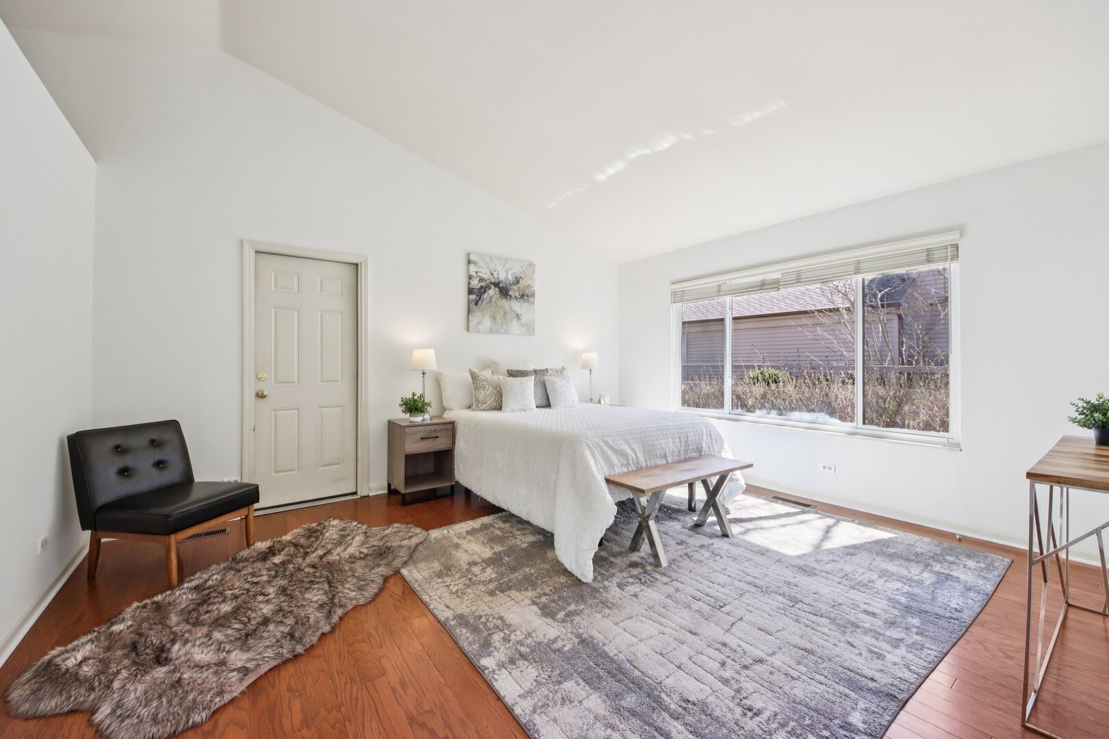 718 Shoreline Road Lake Barrington, IL 60010 - Photo 5 of 49