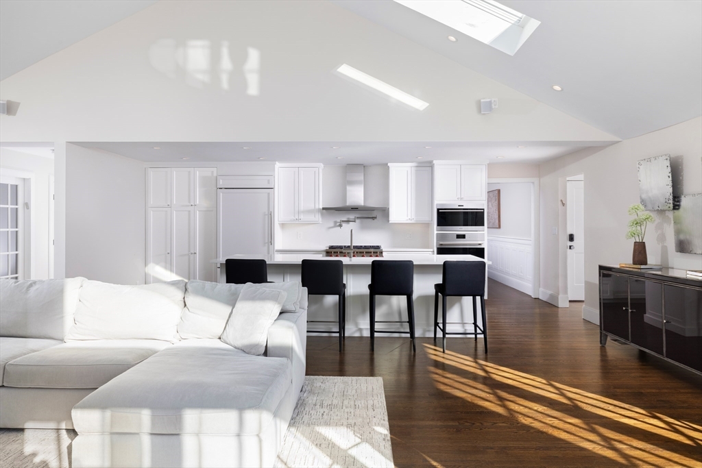 19 Gordon Road Newton, MA 02468 - Photo 6 of 29