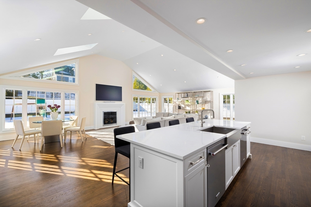 19 Gordon Road Newton, MA 02468 - Photo 9 of 29