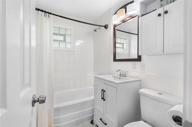 $269,000 | 150 Meadow Lea Drive, Amherst, NY 14226