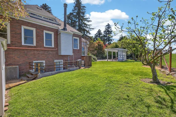 $949,950 | 3928 Waynesboro Court, Stockton, CA 95219