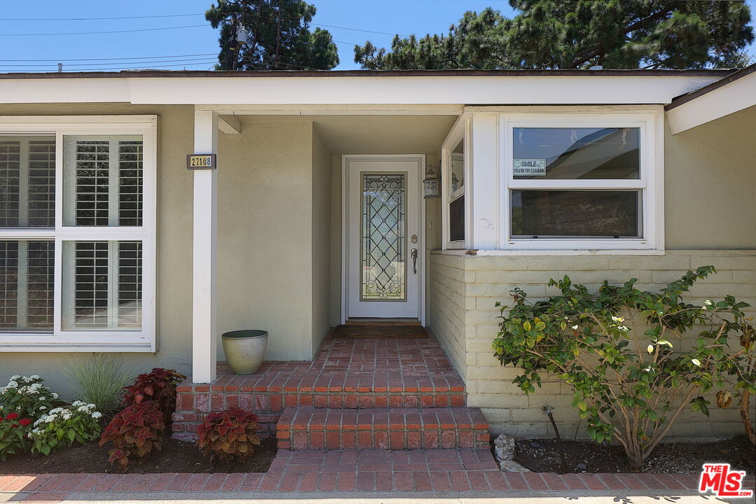 27108 Woodbrook Road Rancho Palos Verdes, CA 90275 - Photo 4 of 35 Gallery Image 4