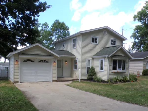 $169,900 | 2408 Spruce Drive, Reading, MI 49274