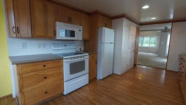 $169,000 | 2408 Spruce Drive, Reading, MI 49274